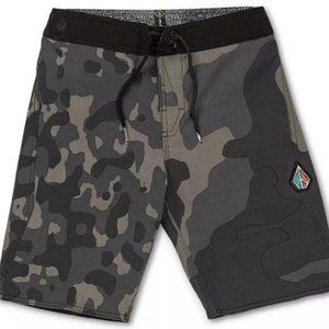 Volcom Camo Board Shorts size 5 boys